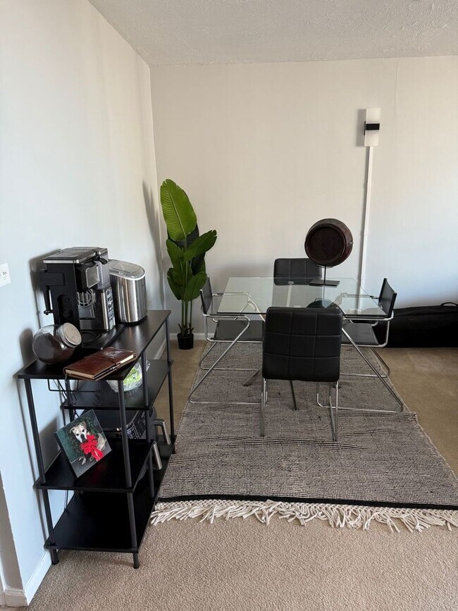 Photo - 720 W Gordon Terrace Unidad 17J