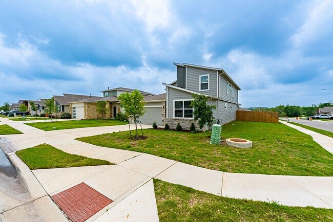 Photo - Modern 4 bedroom, 3 bathroom home in Canta...