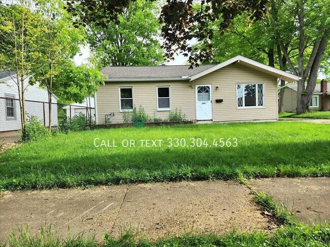 Photo - 2461 Briner Ave House