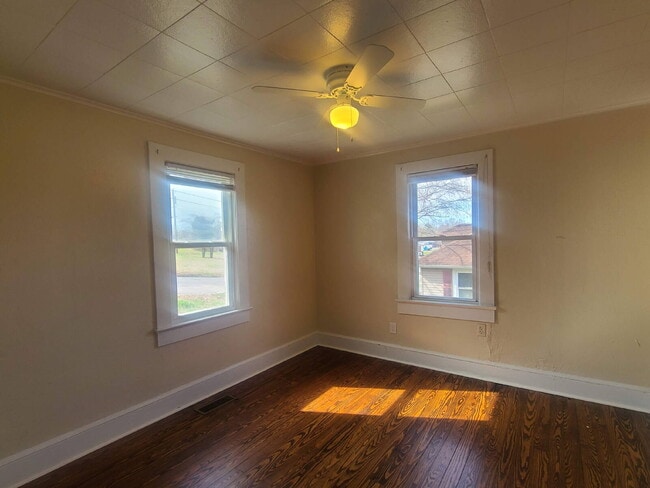 Photo - Charming home with wonderful yard!