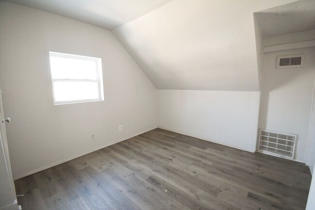 Photo - 403 4th Ave NW Unit # 2