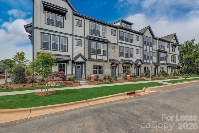 Photo - 411 Jetton St