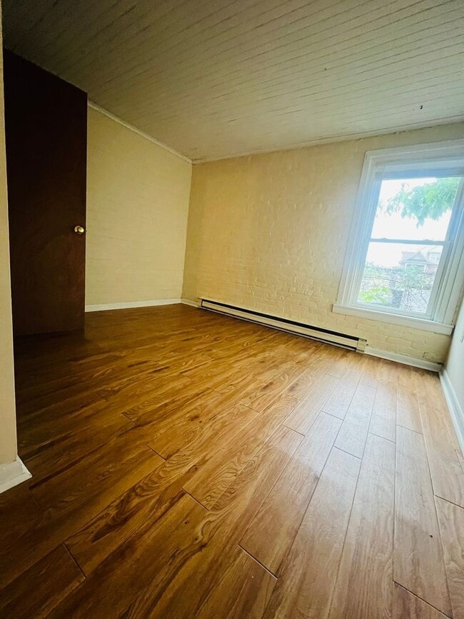 Photo - 207 S Union St Unit 207 1/2 South Union St #1