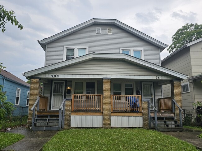 Building Photo - 989 E 15th Ave