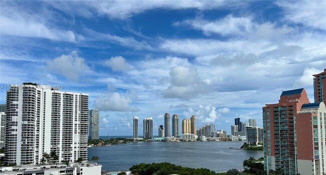 Building Photo - 3300 NE 192 St Unit 1517