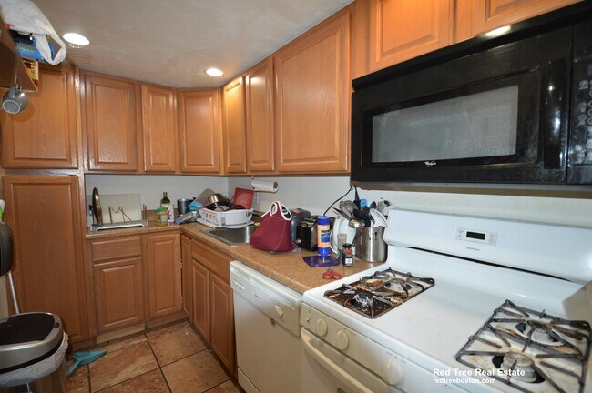 Photo - 40 Brainerd Rd Unit B