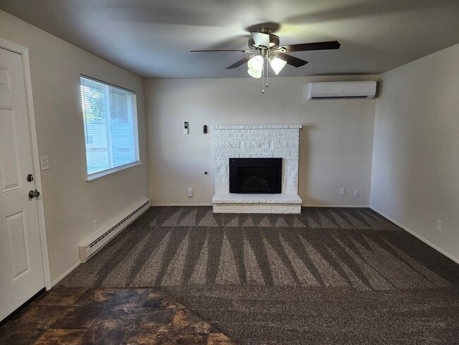 Photo - Beautiful 4 bedroom 2 bath Post Falls home for rent!