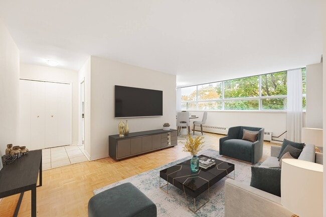 Photo - 48 Grenoble Drive