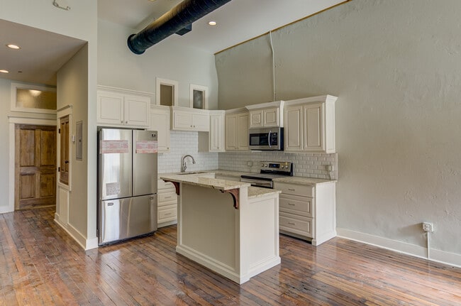 Kitchen First Floor Unit - 1201 Openwood Ln Unit 1-8