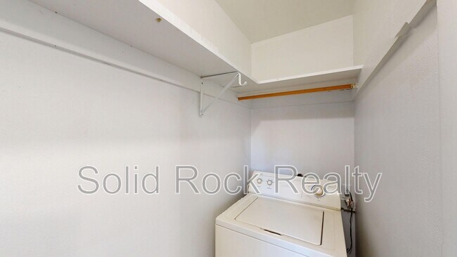 Photo - 1212 Janes Ln