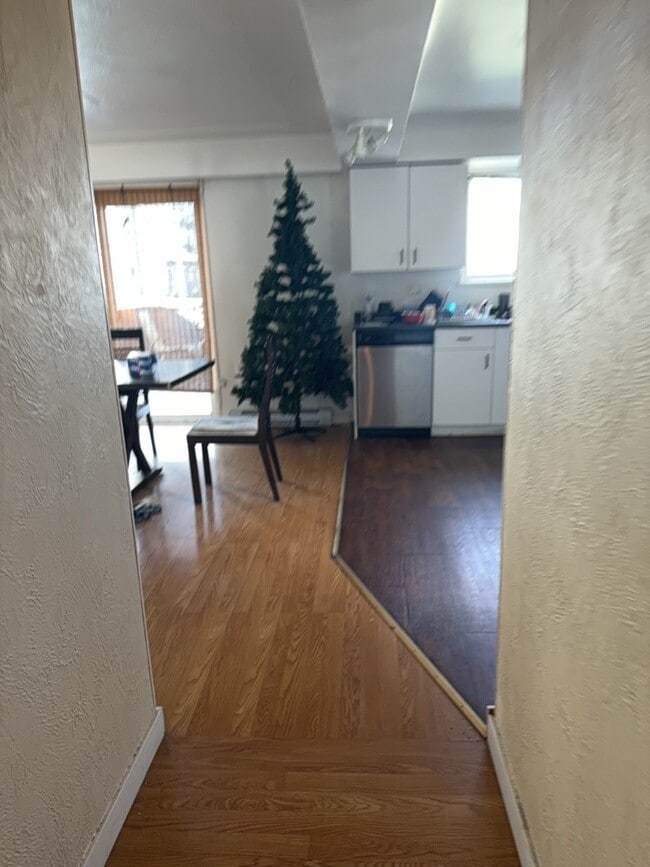 646 Admirals Rd