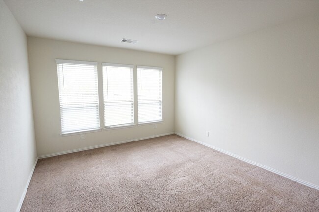 Photo - 216 N Lynx Trail