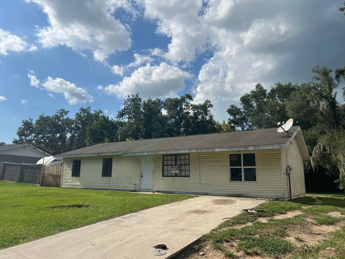 Beautiful 4BR/1BA Dade City Home NO APPLIC... - Beautiful 4BR/1BA Dade City Home NO APPLIC...