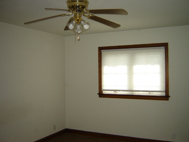 Photo - 1960 Suffolk Rd