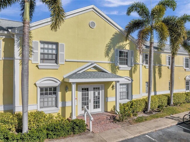 Photo - 4728 Beach Dr SE Unit A