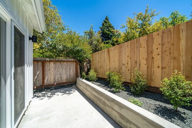 Photo - Ramona 319-321 Unit Ramona 321