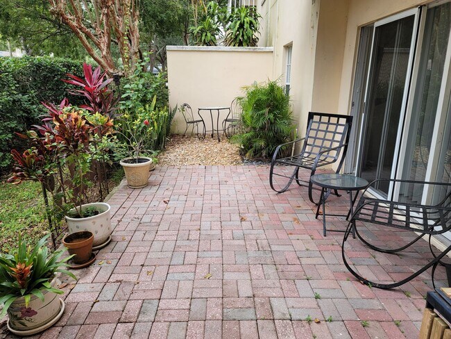 Photo - Live the Bayshore Boulevard / Soho Lifestyle, in Style!