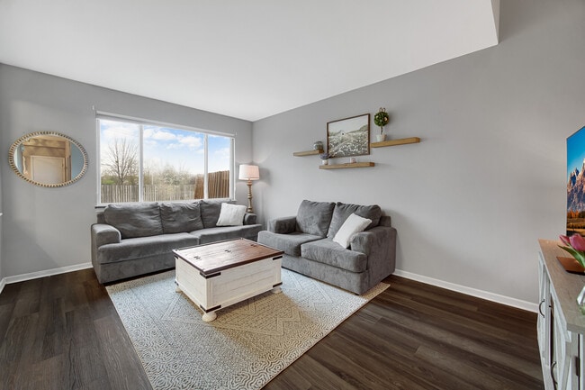 Photo - 1882 N Wentworth Cir