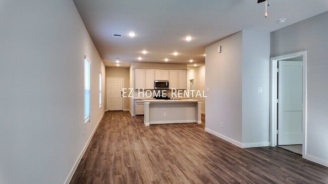 Photo - 16878 Pandora Wy