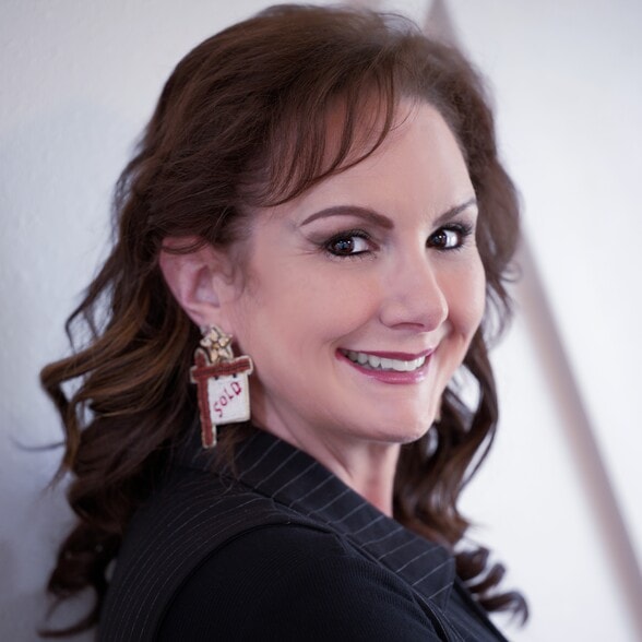 KELLY CAGLE