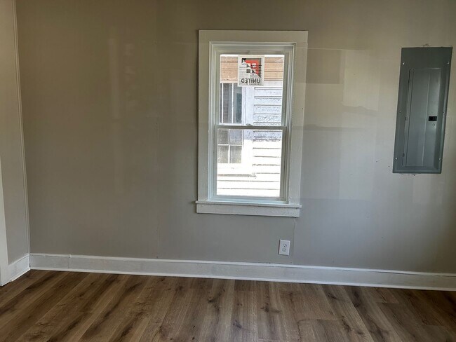 Photo - 608 Cottage St