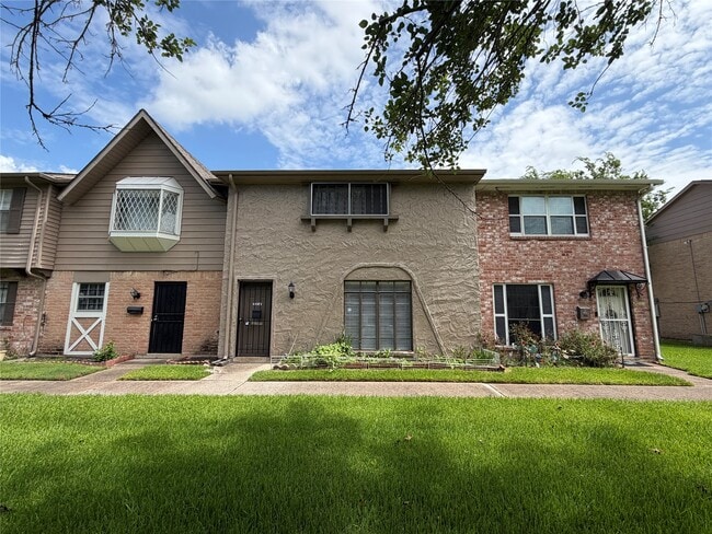 Photo - 7214 Crownwest St Unit 7214