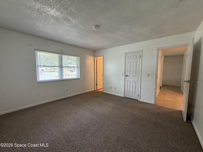 Photo - 760 John Adams Ln
