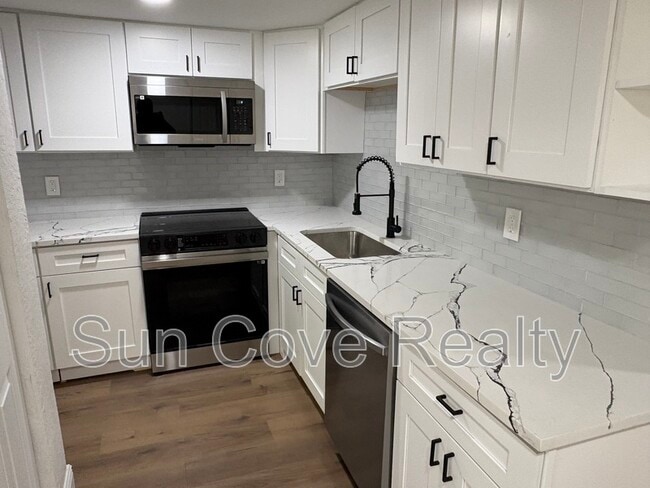 Photo - 807 E Genesee St