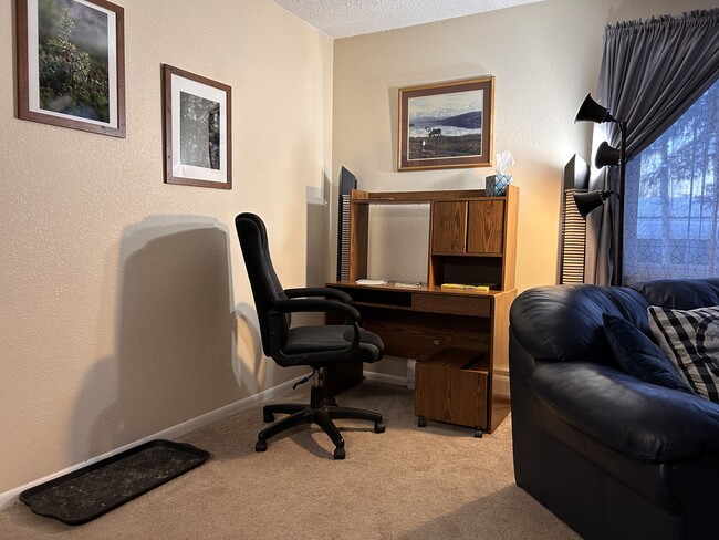 Photo - 1720 Beaver Pl Unidad #1