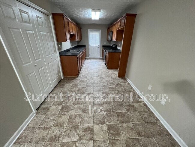 Photo - 158 Elder Dr SE