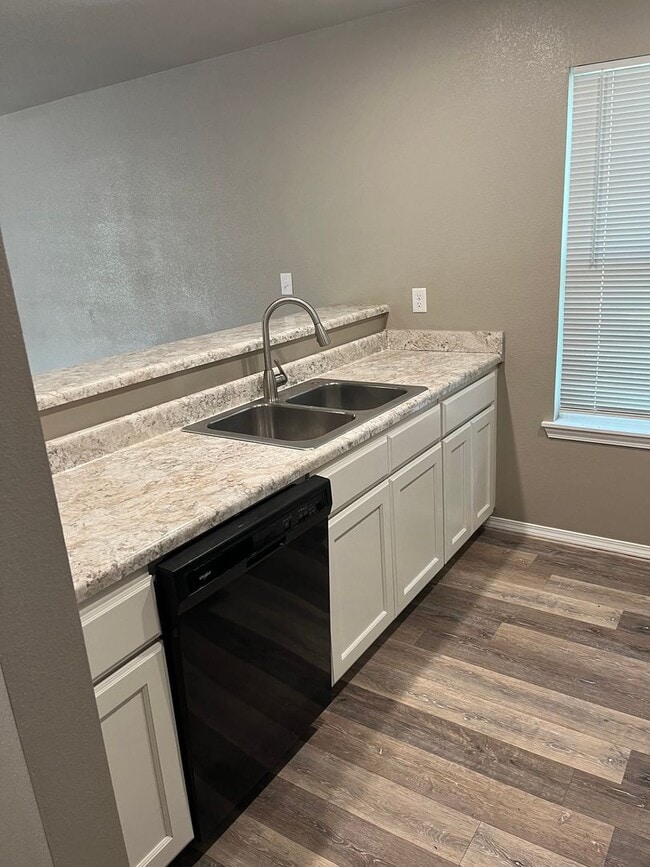 Photo - 206 Church St Unidad A