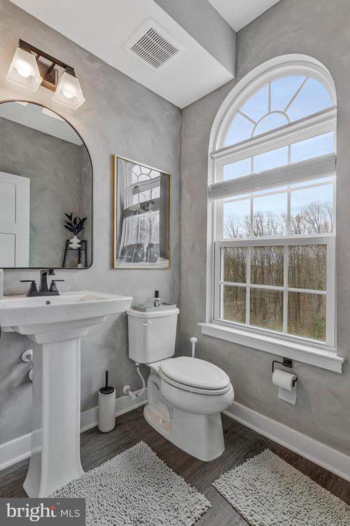 Photo - 10910 Presidential Pkwy