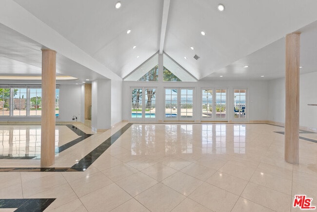 Building Photo - 4159 Regal Oak Dr