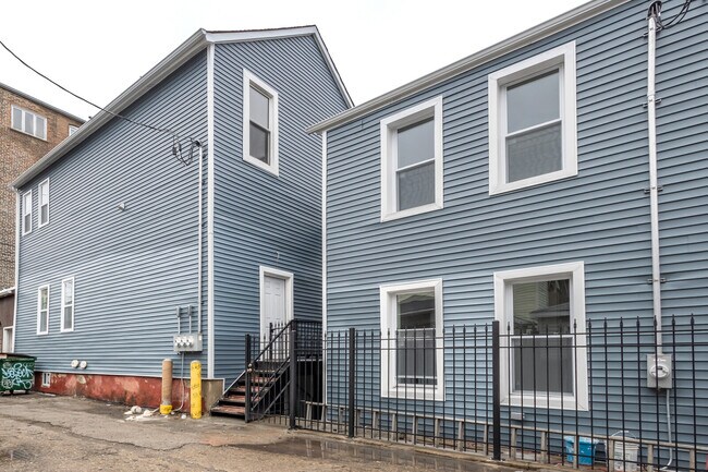 Photo - 1013 W 18th Pl Unit 2R