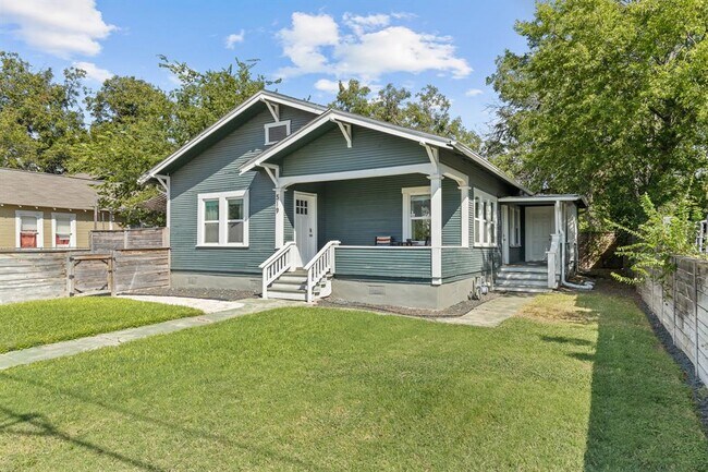 Photo - 519 E Ashby Pl