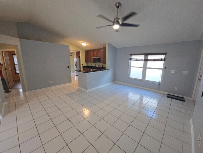 Photo - 3/2 Home in Valrico