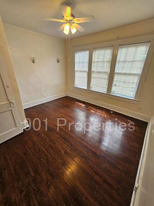 212 N Willett St Unit 1
