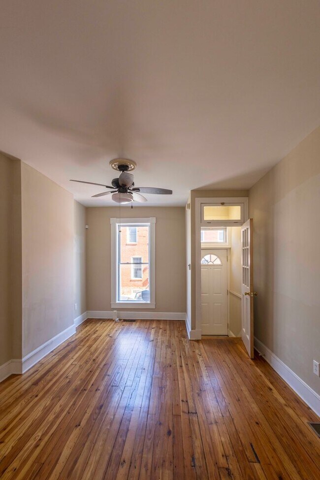 Photo - 110 N Rose St