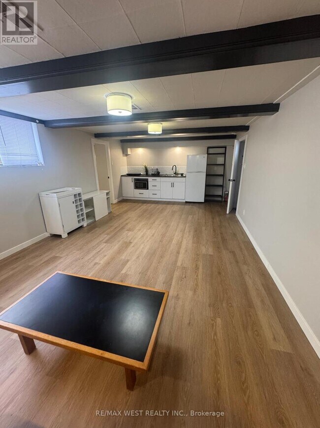 Photo - 35 Lilywood Rd Unit B1