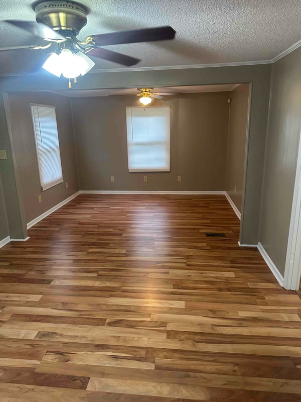 Photo - 203 Willowside Dr