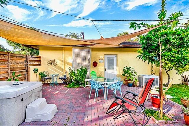 Photo - 5580 SW 32nd Terrace Unit APT 1