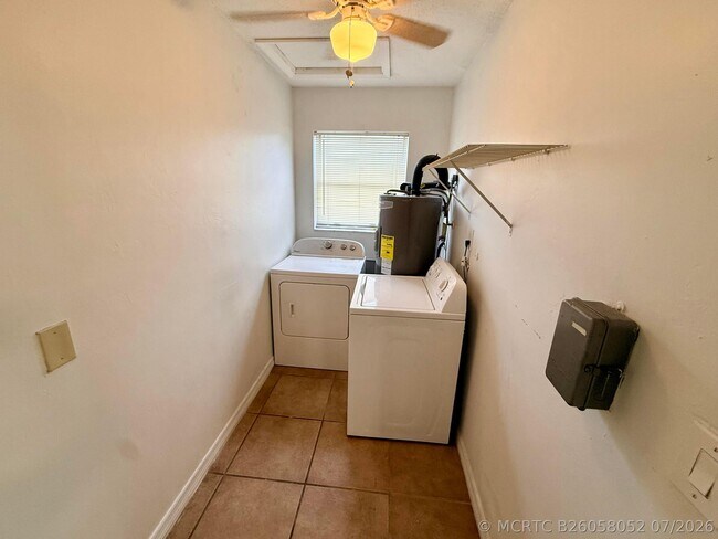 Photo - 180 SW 32nd Terrace