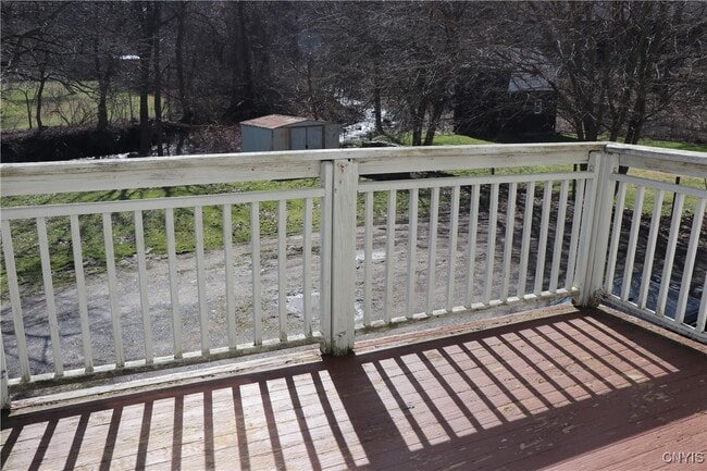 Photo - 143 W Genesee St