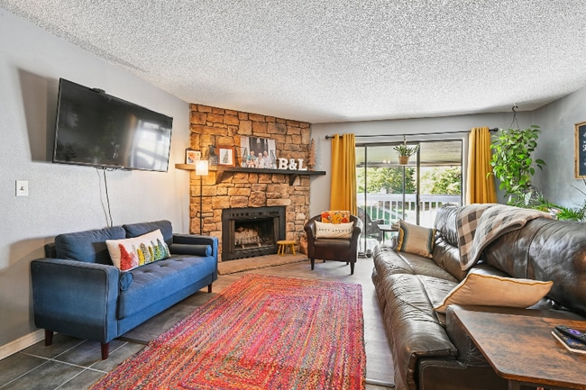 Photo - 18103 E Kentucky Ave Unidad 203