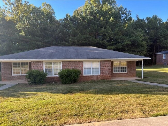 Photo - 109 Doves Ln