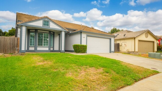 Charming 3 bedroom home in Pheasant Run - Charming 3 bedroom home in Pheasant Run