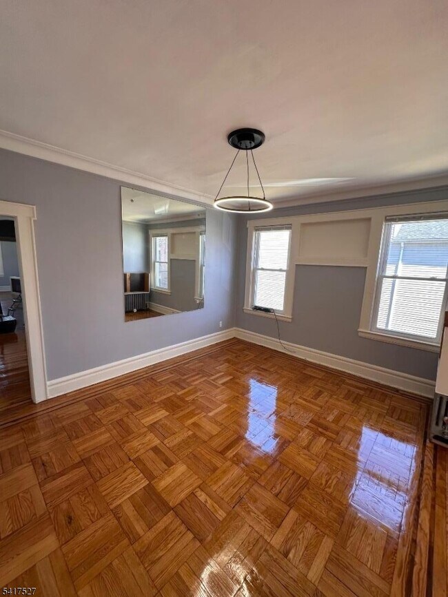 83 Aldine St Unit 2R