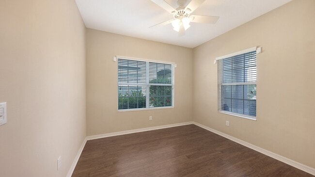 Photo - 2/2 plus den Villa in Fairfield with a 2 car garage