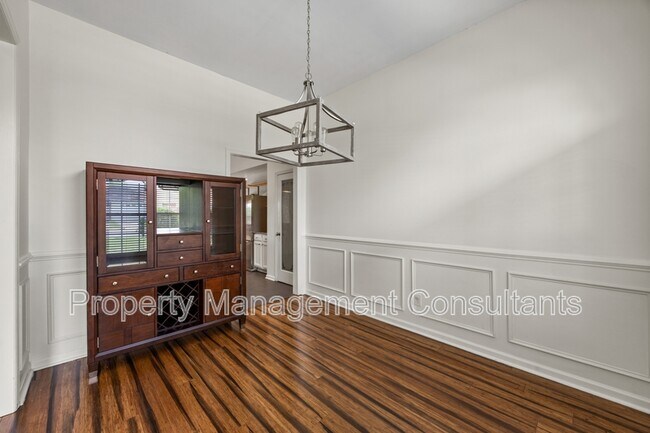 Photo - 125 Coldsprings Dr