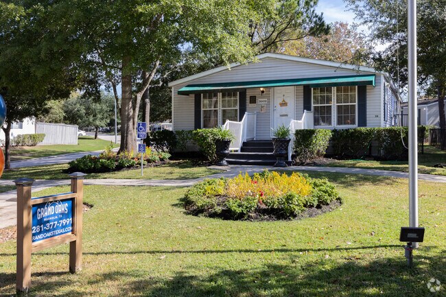 Grand Oaks MHC - Grand Oaks MHC Apartamentos